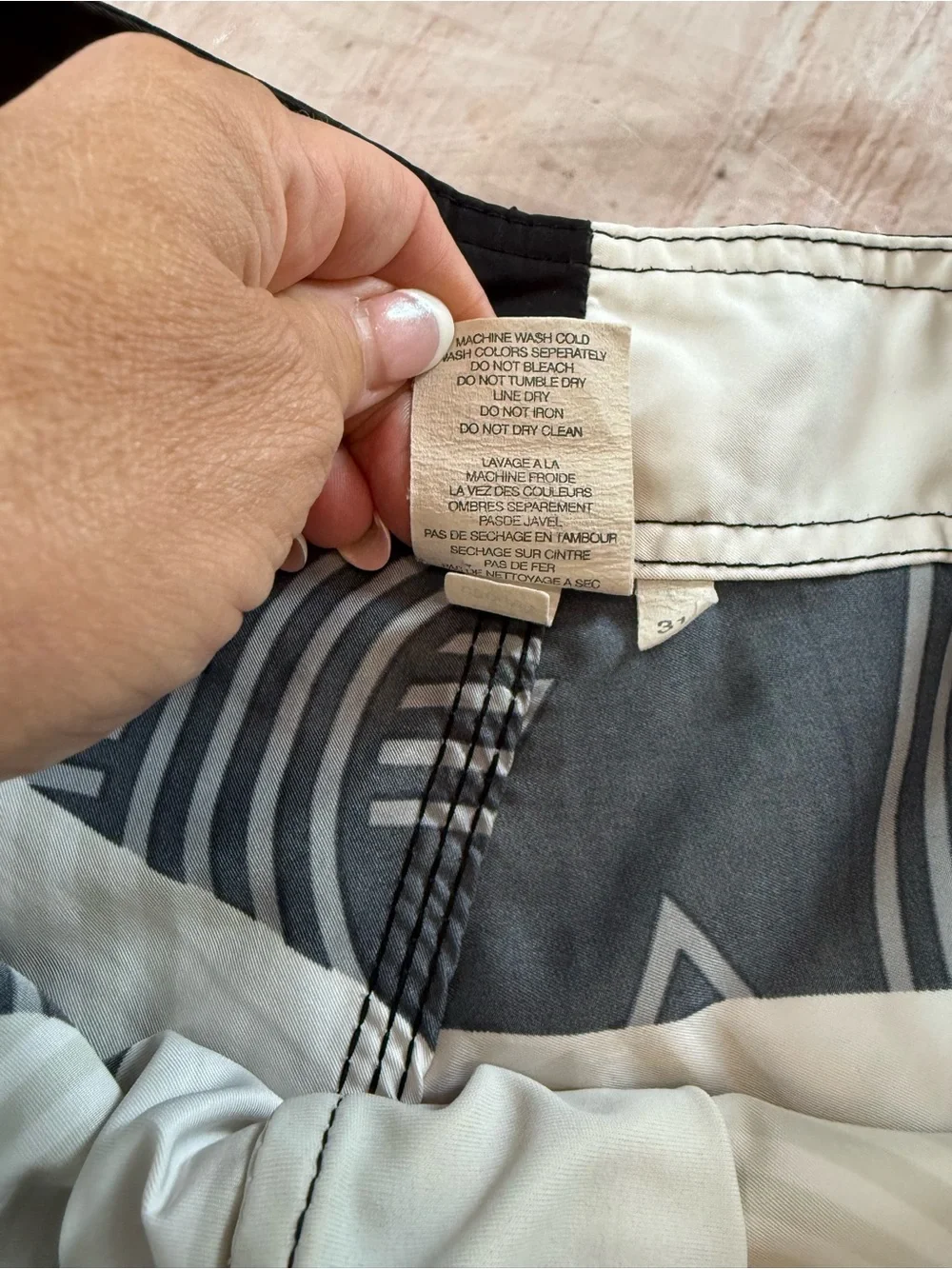 Vintage Y2K RipCurl White Black Blue Lighting Bolt Board Shorts. Size 31